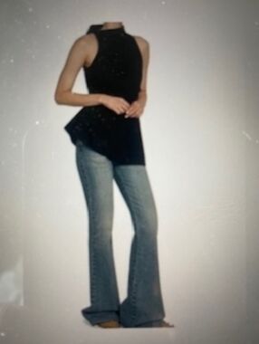 McQueen, 38,Elegant Black Sleeveless Top